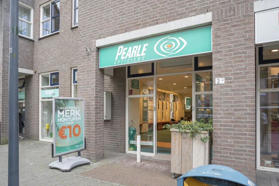 Gevel van Pearle Opticiens